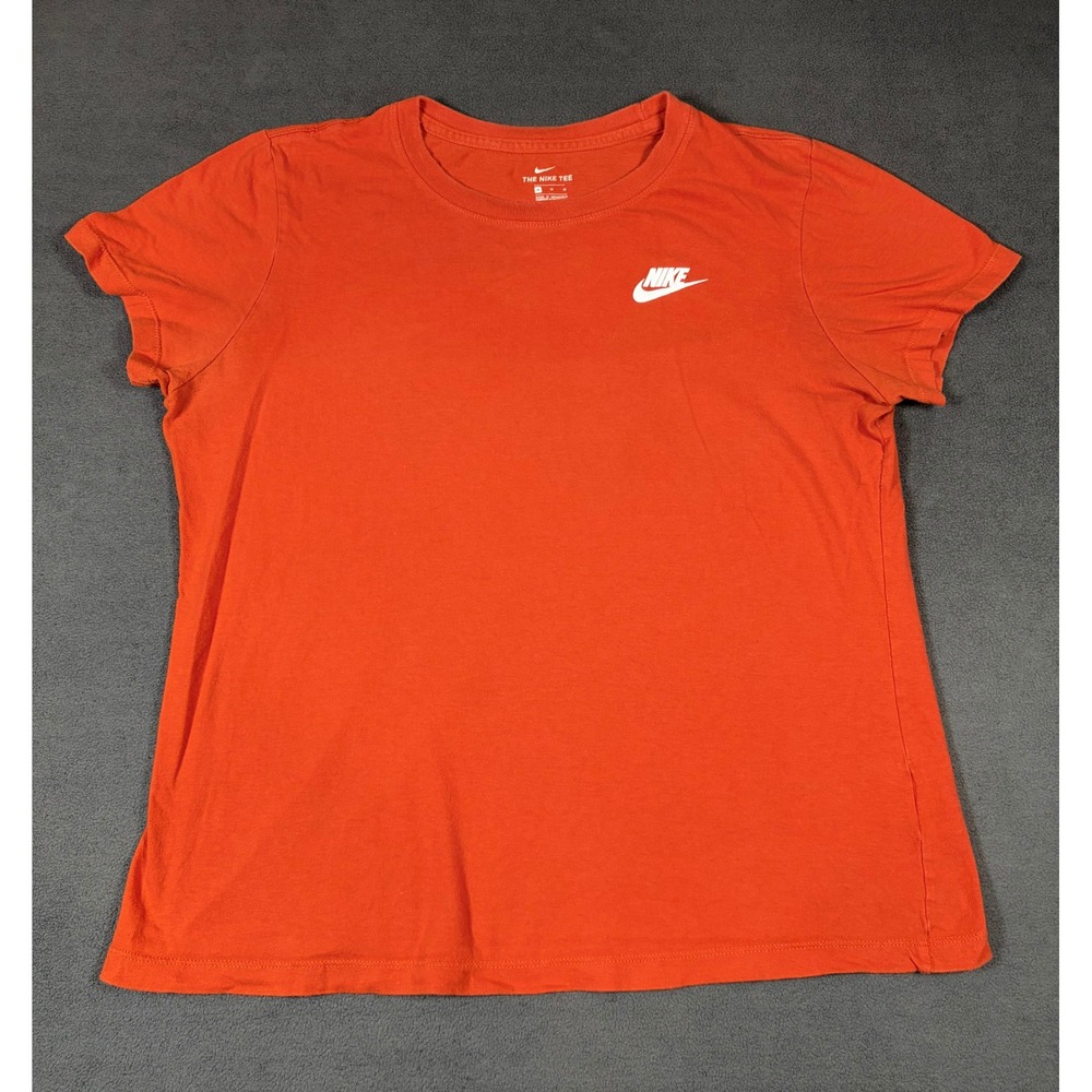 Nike T-Shirt Womens Size Medium Orange Short Sleeve Swoosh Logo